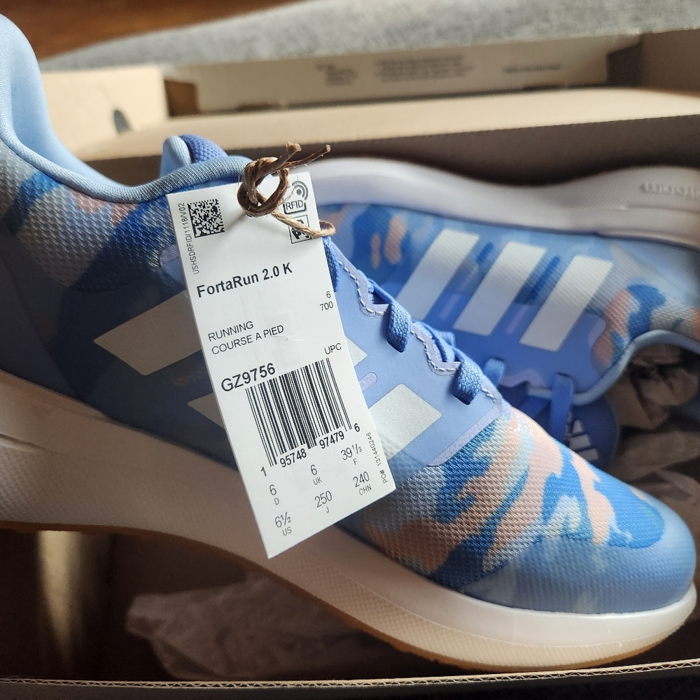 Unisex adidas shoes